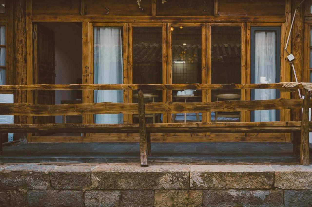 Yan Qi Si He Homestay 昆明 エクステリア 写真